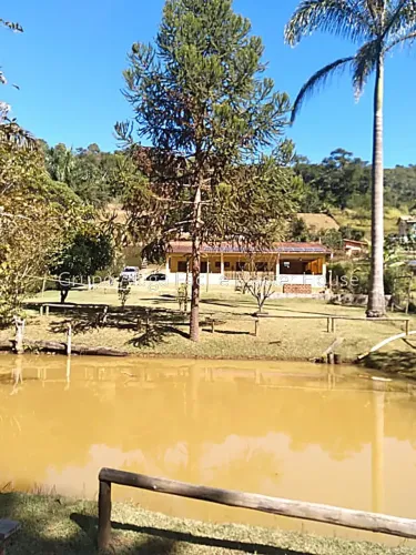Imóvel para venda com 2000 metros quadrados com 4 quartos em Chapéu D'Uvas - Juiz de Fora