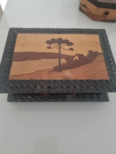 PORTA-JÓIAS