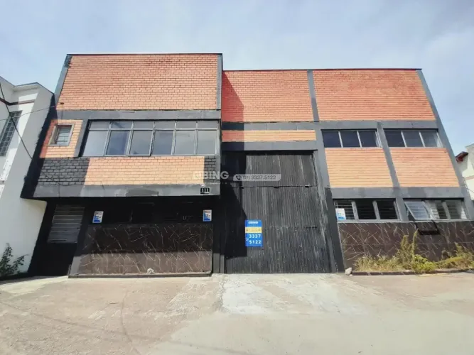 Pavilhão Comercial com 430m² para locação no bairro Sarandi em Porto Alegre