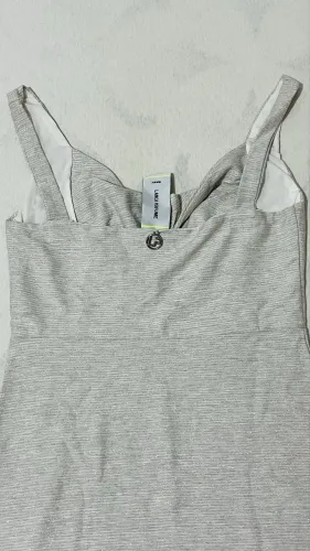 Vestido Lança Perfume Cinza Brilhoso | Elegante