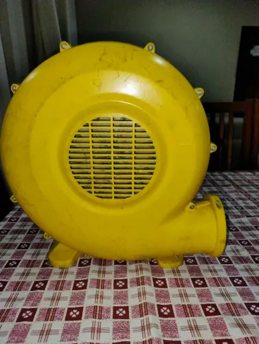 Vende se um motor para brinquedos inflavel