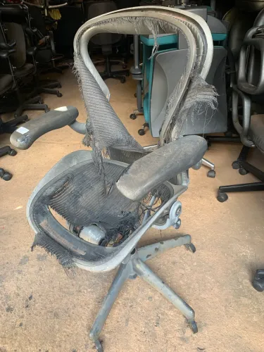 Cadeira ergonômica ( aeron Herman miller)