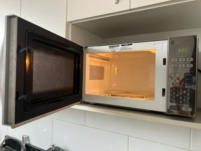 Microondas cônsul 22L