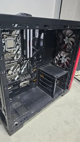 Kit Intel I7 9700K + Z370xp + 32gb RAM + Gabinete Corsair