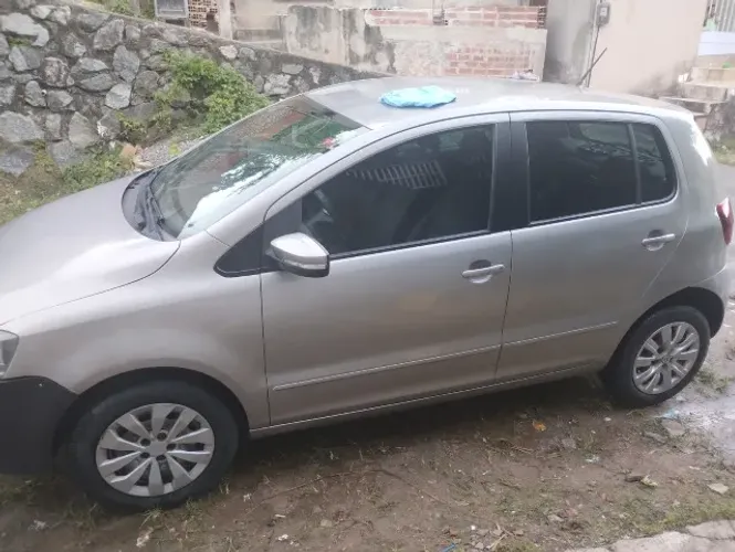 Volkswagen Fox 1.6 MI Total Flex 8V 5P 2013