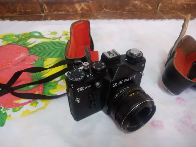 Câmera Analógica Zenit 12xp + Case