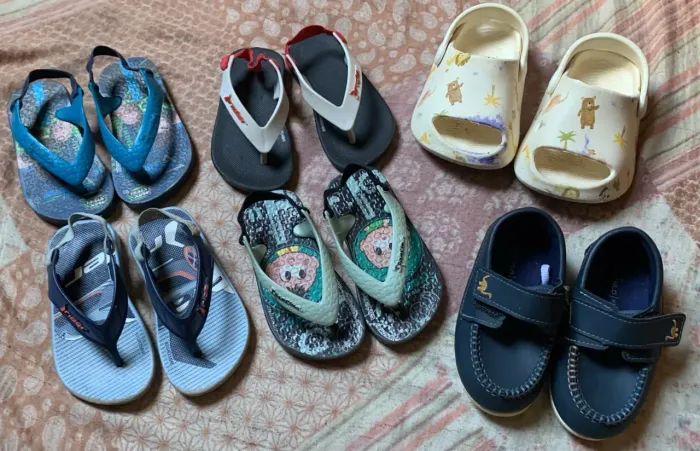 Vendo chinelo e sapato