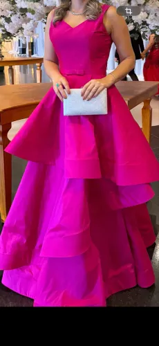 Vestido de Festa Pink em Tafetá - Sob Medida - Usado 1 vez