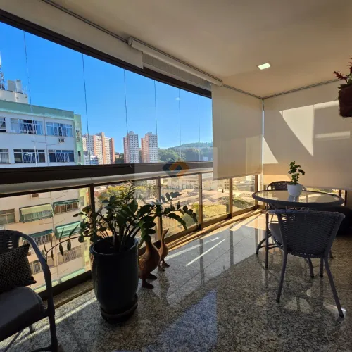 Imóvel de Luxo à Venda em Icaraí, Niterói-RJ: Apartamento de 4 quartos, 2 suítes, 140m² e