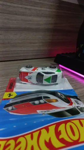 LOTE HOT WHEELS F1 + FERRARI GTB4 +SKYLINE