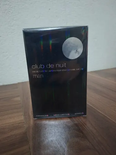 Perfume Armaf Club de Nuit Man EDT 105ml Lacrado