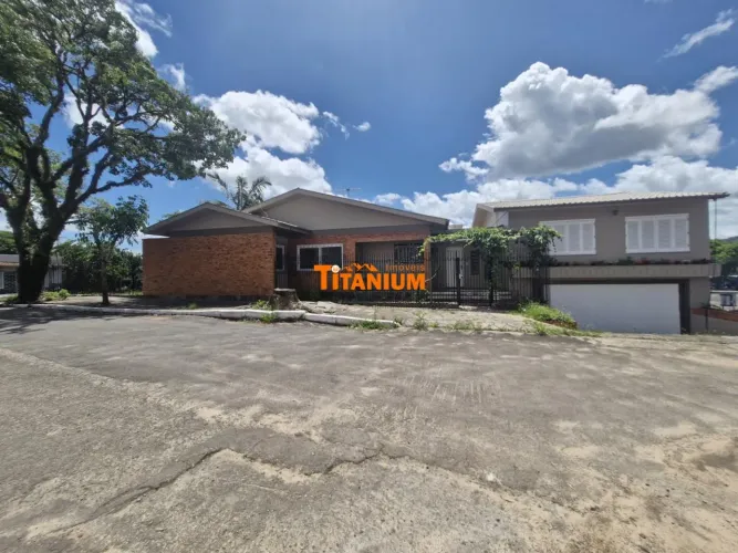 Casa para aluguel em Novo Hamburgo, Bairro Ideal, com churrasqueira e garagem coberta REF: