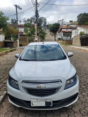 Chevrolet Onix Hatch LT 1.4 8V Flex Power Mec. 4P 2015