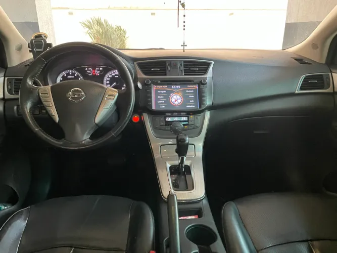 Nissan Sentra SV 2.0 Flexstart 16V Aut. 2015
