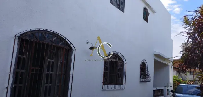 Casa com 4 quartos, 212m² de área construída, 2 vagas, quintal em Riviera da Barra