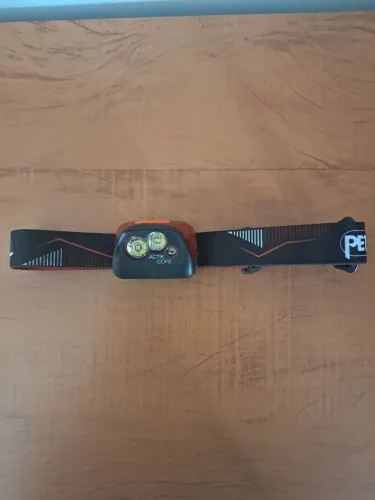 Lanterna de cabeça recarregável 450 lumens - PETZL Actik Core