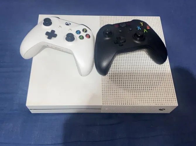 Xbox One S