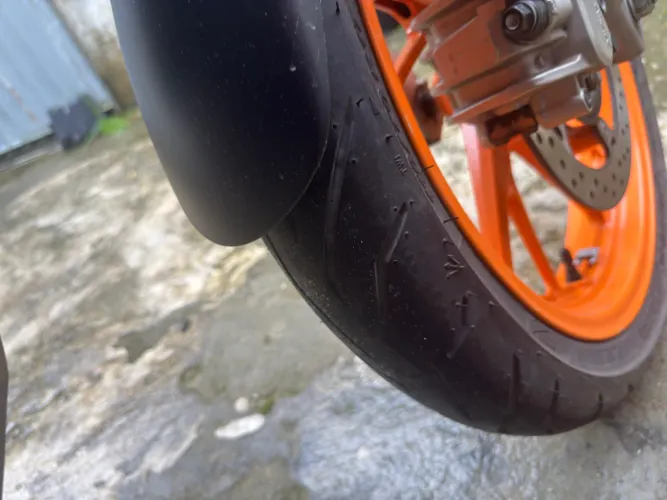 Vendo moto CB TWISTER 250 moto zera 
