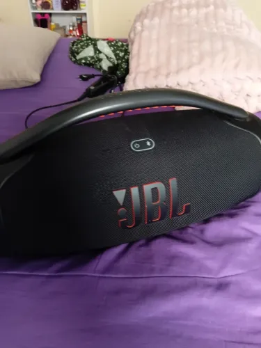Vende se bombox 3 semi nova