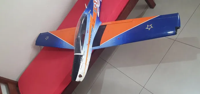 Aeromodelo tucano t27 juniaer 20cc
