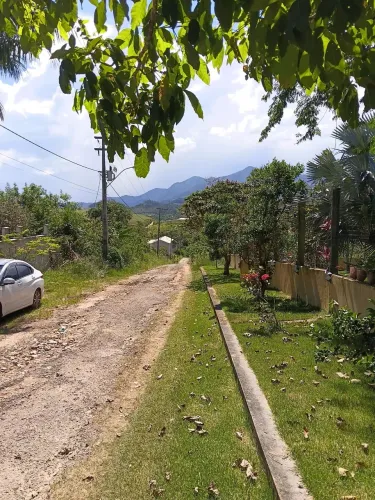 Vendo sítio com 1400 m2