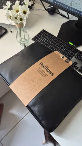 Capa de couro para MacBook - iPlace (nova)