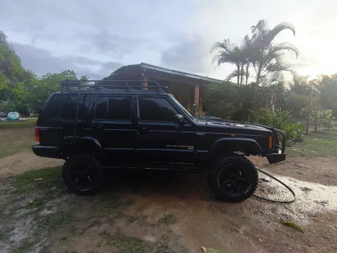 Jeep Cherokee Sport 4.0 Mec./aut. 1998