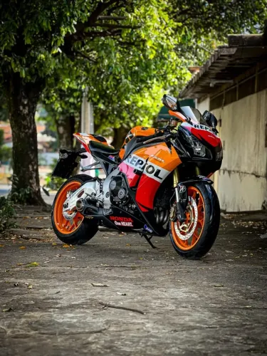 HONDA CBR 1000RR REPSOL