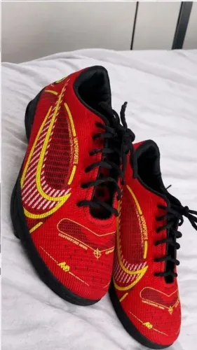 Chuteira da Nike mercurial vapor futsal vermelha tam 38 semi nova