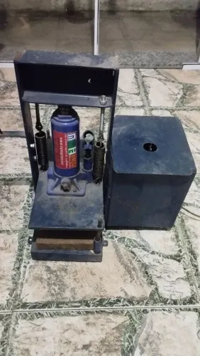 Máquina de fazer chinelos + Facas