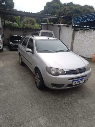 Fiat Palio Weekend HLX 1.8 MPI Flex 4P 2005