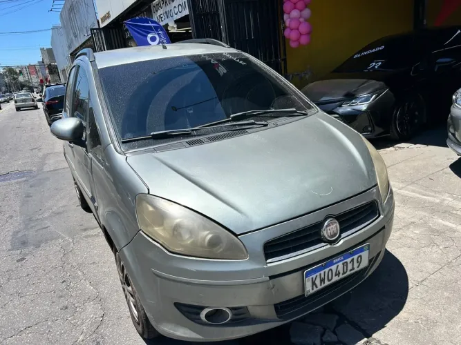 Fiat Idea Attractive 1.4 Fire Flex 8V 5P 2012