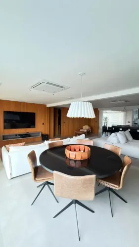 Horto Barcelona, 205m², 4 suítes, andar alto, armários em todos os ambientes, 4 vagas, dep