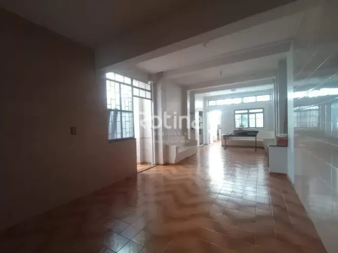 Prédio Inteiro à venda, 4 quartos, Centro - Uberlândia/MG - Rotina Imobiliária