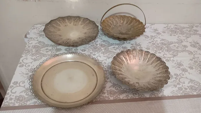 Lote de centro de mesa em metal duas marcas Áurea ( prata 90)