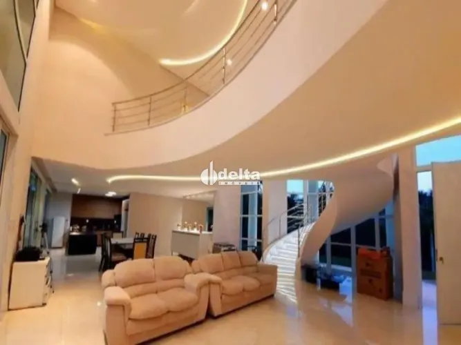 Casa no condomínio Morada do Sol disponível para venda em Uberlândia-MG