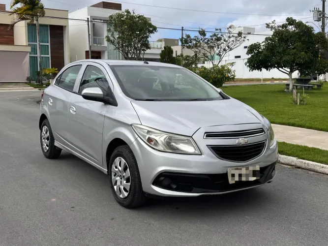 Chevrolet Onix Hatch LT 1.0 8V Flex Power Mec. 4P 2014