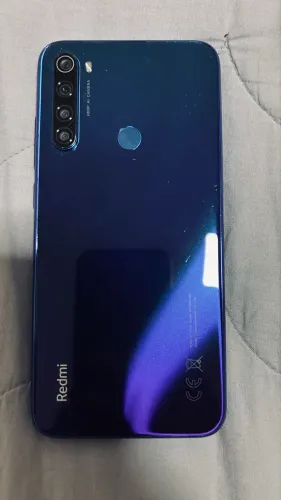 Aparelho celular Redmi not 8 azul.