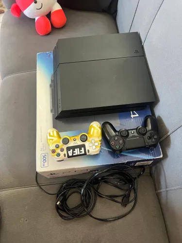 PlayStation 4 500GB