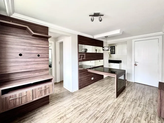 Apartamento à venda no Novo Mundo | 2 Dormitórios | Condomínio Completo | 1 Vaga de Garage