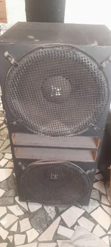 CAIXA DE SOM DUTADA COM ALTO FALANTE SNAKE 18"