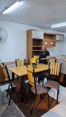 Conjunto 6 lugares madeira estrutura aço