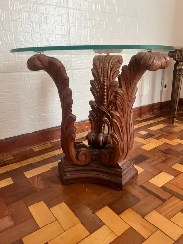 Conjunto Mesa de Jantar Entalhada + Mesa de Centro + 2 Mesas de Canto - R$ 5.000