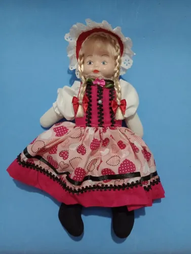 Boneca de Pano caracterizada Região Sul 