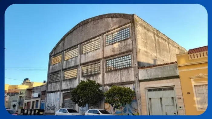 GALPÃO - Rua Santos Dumont, 537A, Centro, Pelotas/RS, Área de 1.055,48m² - Pelotas/RS
