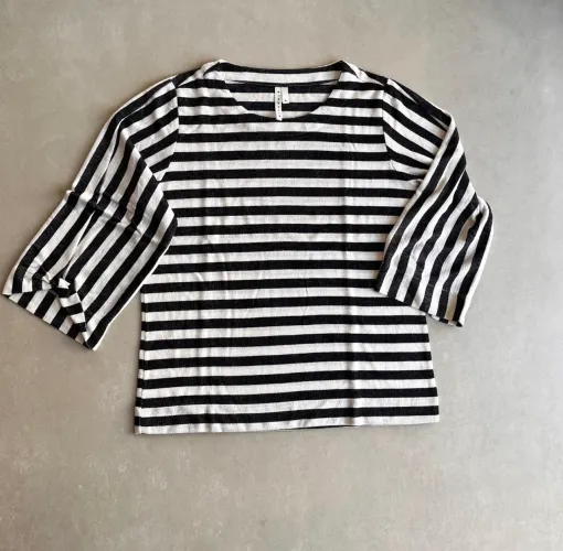  Blusa listrada azul e branco Erva Doce / P