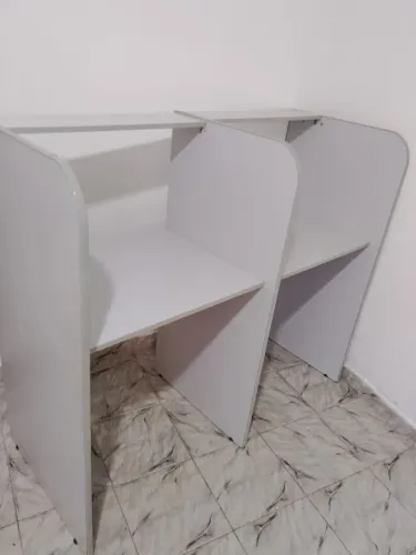 Mesa de escritório em madeira dupla