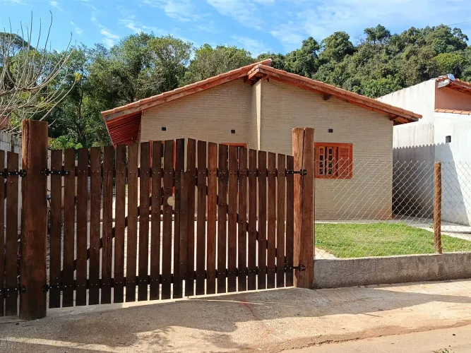 Casa De Campo a Venda Em Toledo-MG Chácara