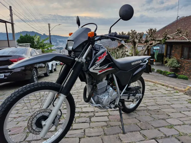 VENDO XR250 TORNADO TODA ORIGINAL 