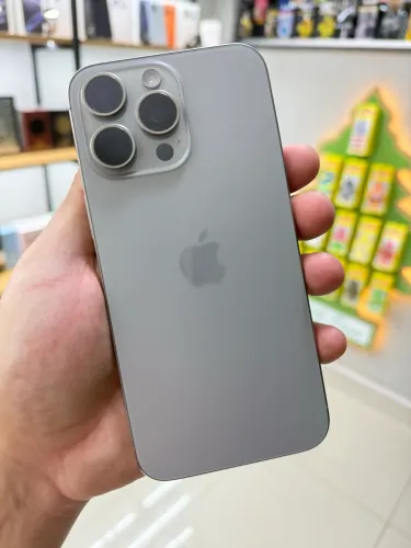iPhone 15 Pro Max 256gb Seminovo